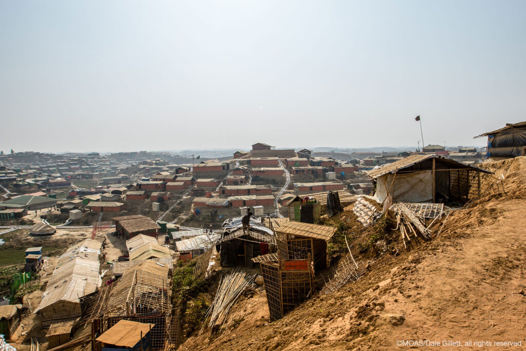 kutupalong-refugee-camp-bangladesh-09152_copyright_MOAS_Dale-Gillett